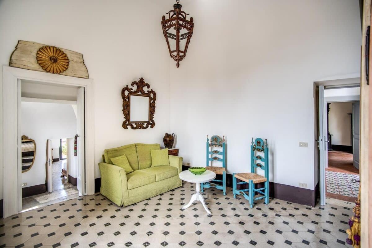 Villa Aragona Historic Villa With Views And Guest Services ماسّا لوبْرينسِ المظهر الخارجي الصورة